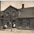 Foto 12: 1930
Bagsiden har en hilsen fra Ruth Inga Kjæhr til Rudolph Kjæhr. Ruth er datter af Rudolf Ingemann Kjæhr og Karla Atlanta Sabina Pedersen.